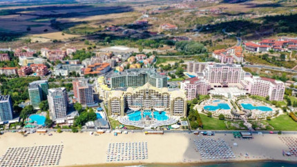 Vacanță de coșmar în Bulgaria pentru o familie de români. Au plătit 1900 de euro pentru un hotel care amendează turiștii care lasă mâncarea în farfurie