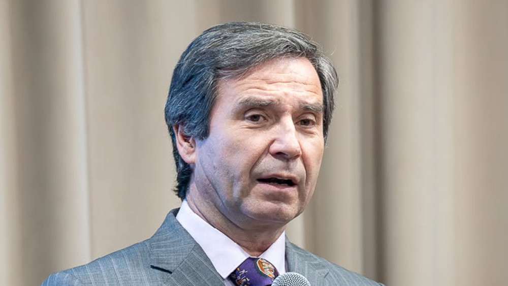 Postare plină de greșeli gramaticale a președintelui Colegiului Medicilor Cluj pe marginea cazului șoferului de ambulanță atacat Scăpare inexplicabilă la nivelul unui profesor universitar de la UMF